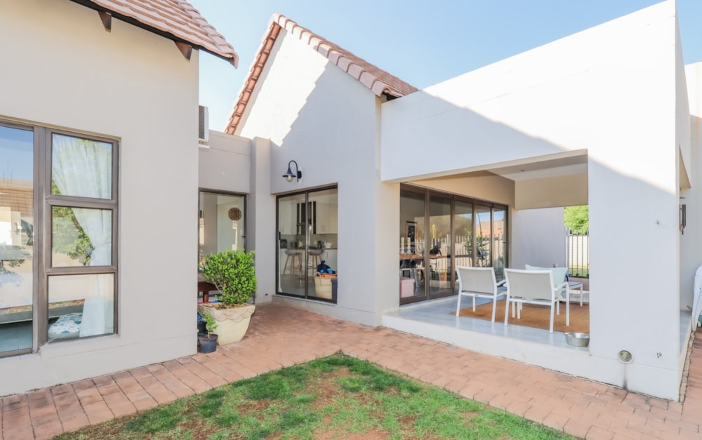 Single-storey house for sale in Leloko Estate - 1HR1717495