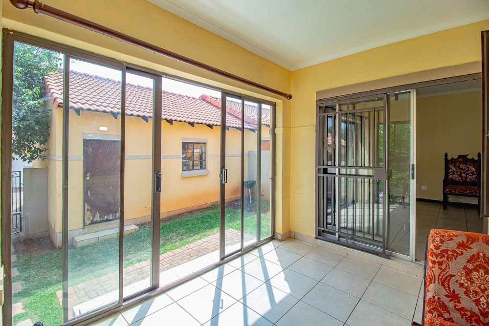 Townhouse for sale in Mooikloof Ridge - PT1718752 Townhouse for sale in Mooikloof Ridge - PT1718752