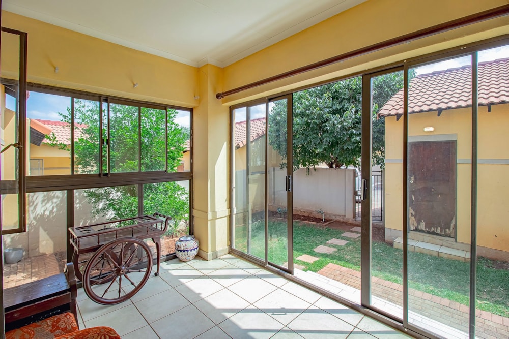 Townhouse for sale in Mooikloof Ridge - PT1718752 Townhouse for sale in Mooikloof Ridge - PT1718752