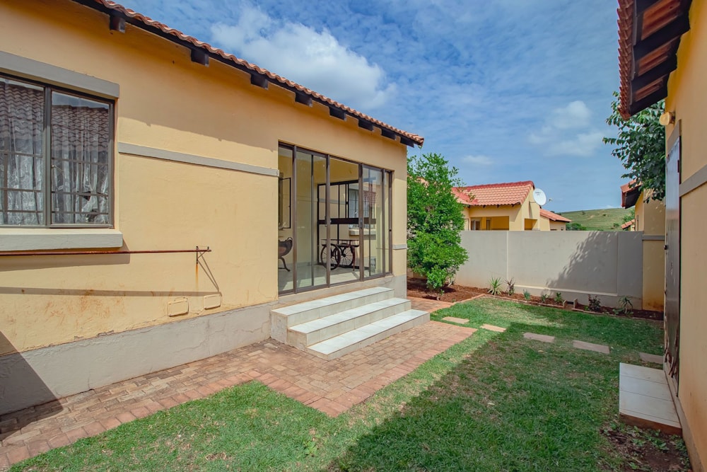 Townhouse for sale in Mooikloof Ridge - PT1718752 Townhouse for sale in Mooikloof Ridge - PT1718752