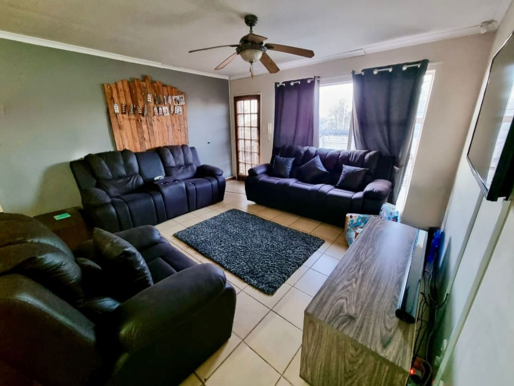 Townhouse for sale in Langenhovenpark - 1BX1718248