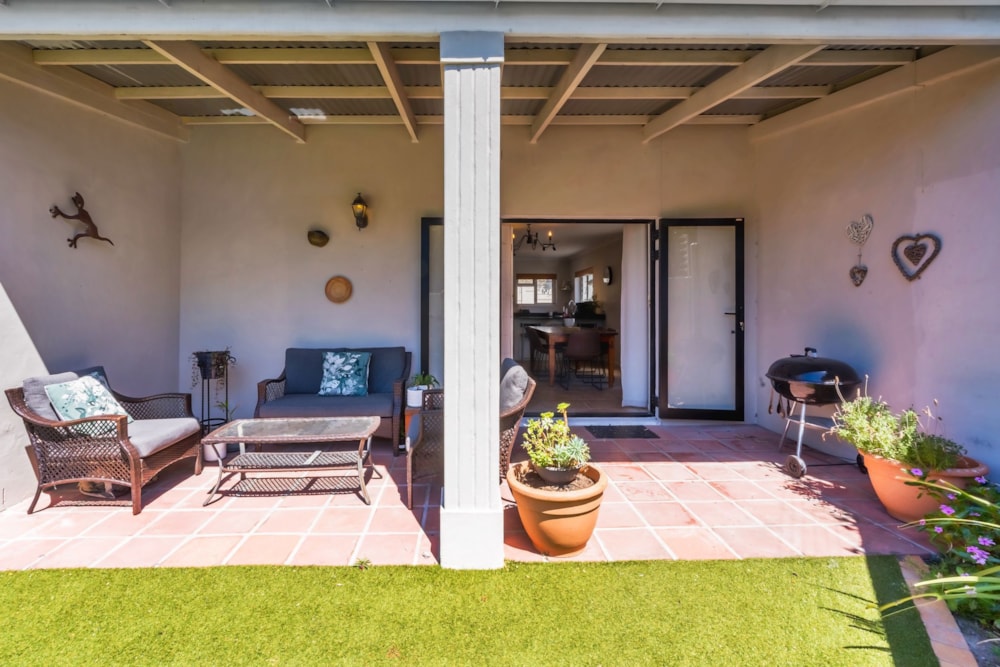 Double-storey house for sale in Kenilworth, Cape Town - KW1717791
