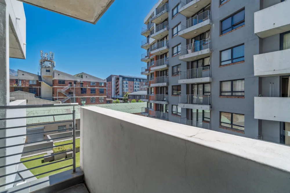 Studio apartment sold in Observatory, Cape Town - KW1719575 Studio apartment sold in Observatory, Cape Town - KW1719575