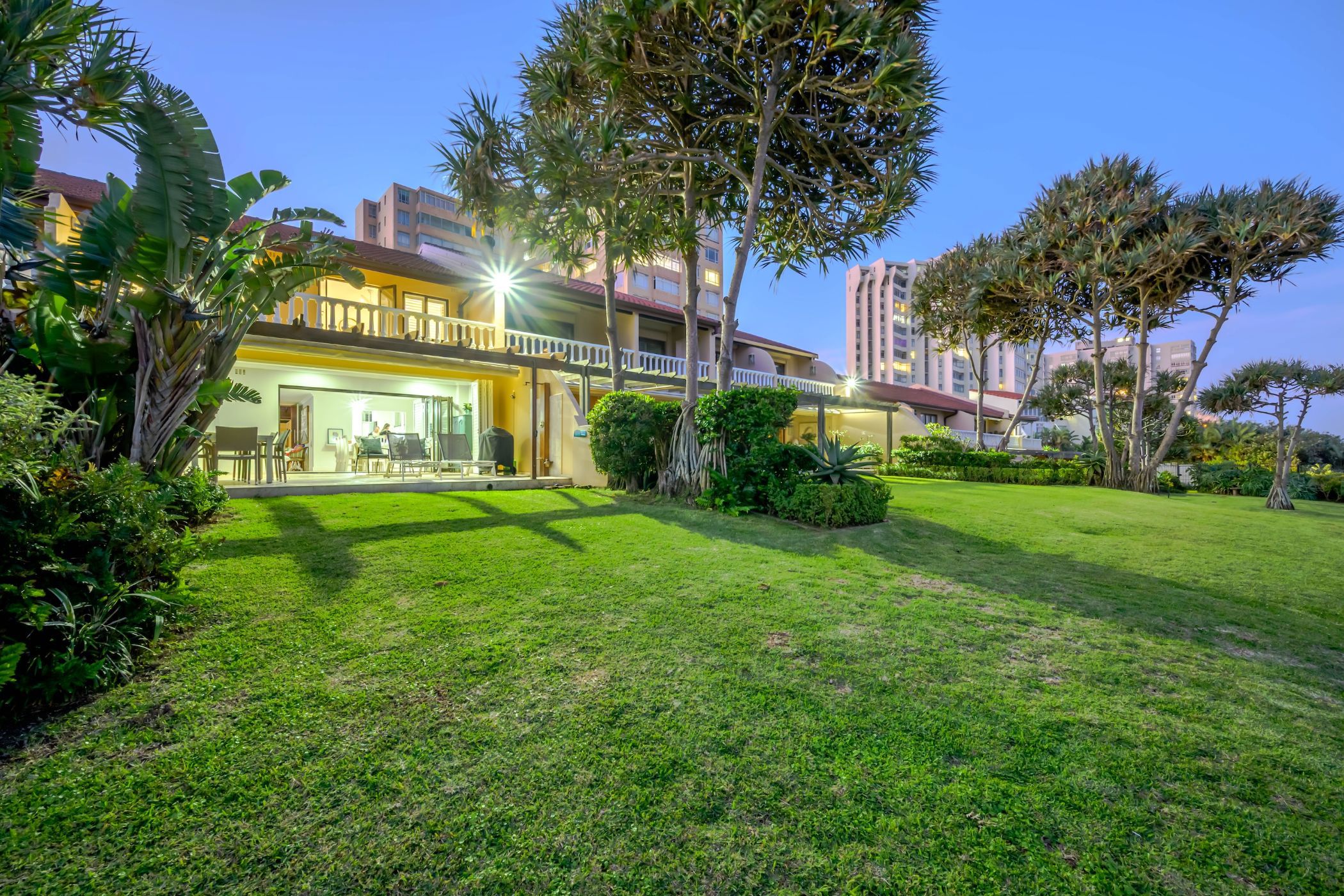 Apartment for sale in uMhlanga Rocks - 1ND1717757