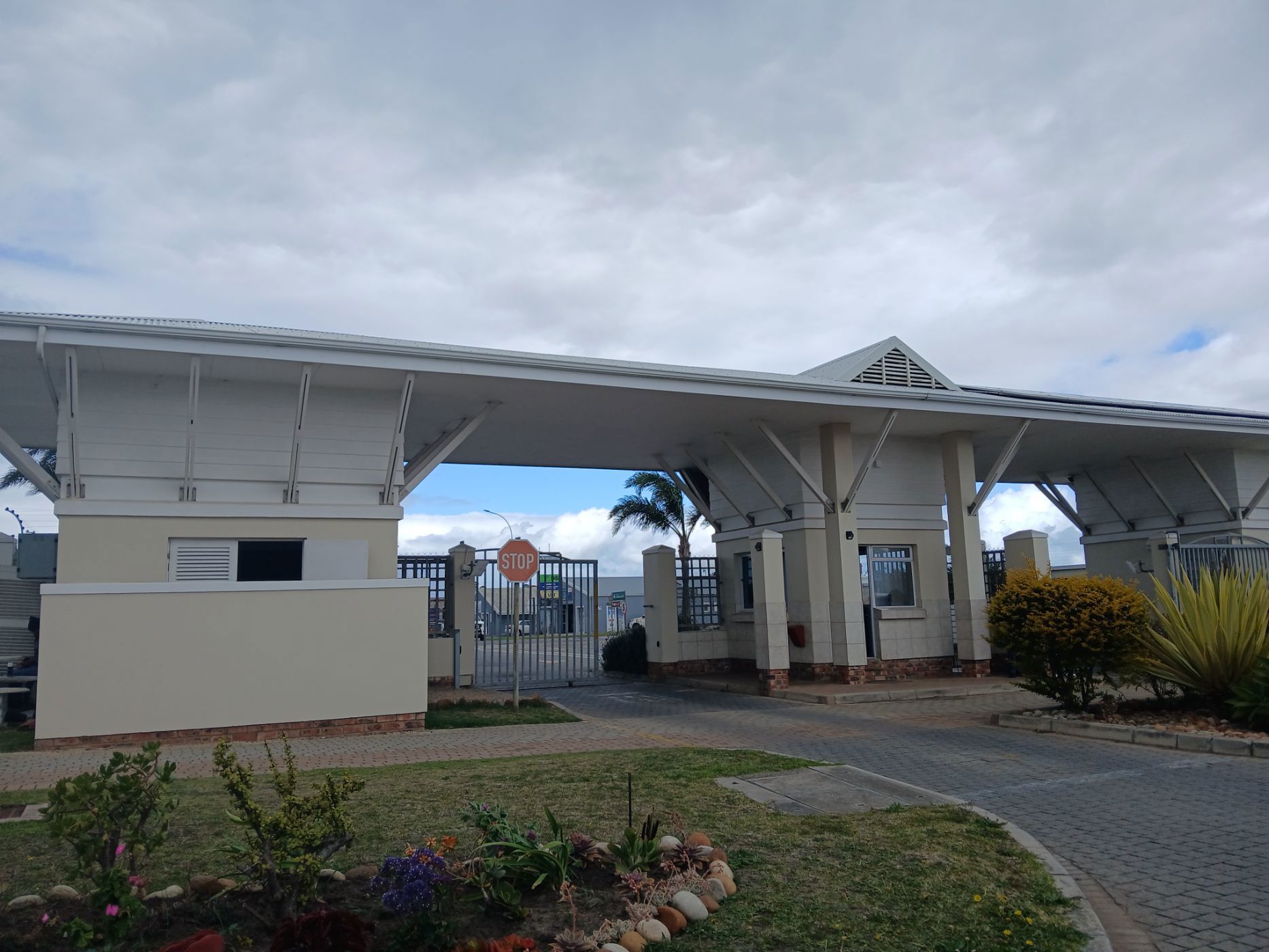 House for sale in Wave Crest - 1JF1716771