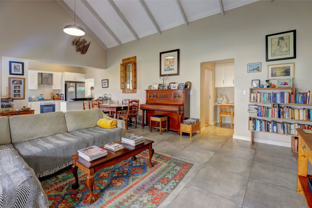 Security estate home to rent in Kraaibosch Country Estate - GEO1717500 Security estate home to rent in Kraaibosch Country Estate - GEO1717500