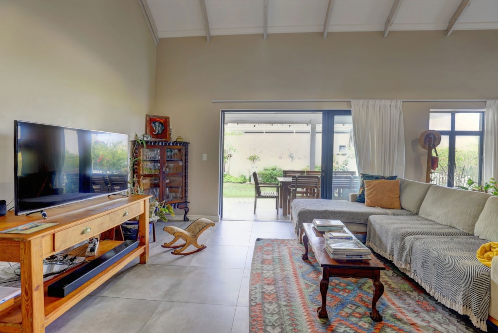 Security estate home to rent in Kraaibosch Country Estate - GEO1717500 Security estate home to rent in Kraaibosch Country Estate - GEO1717500