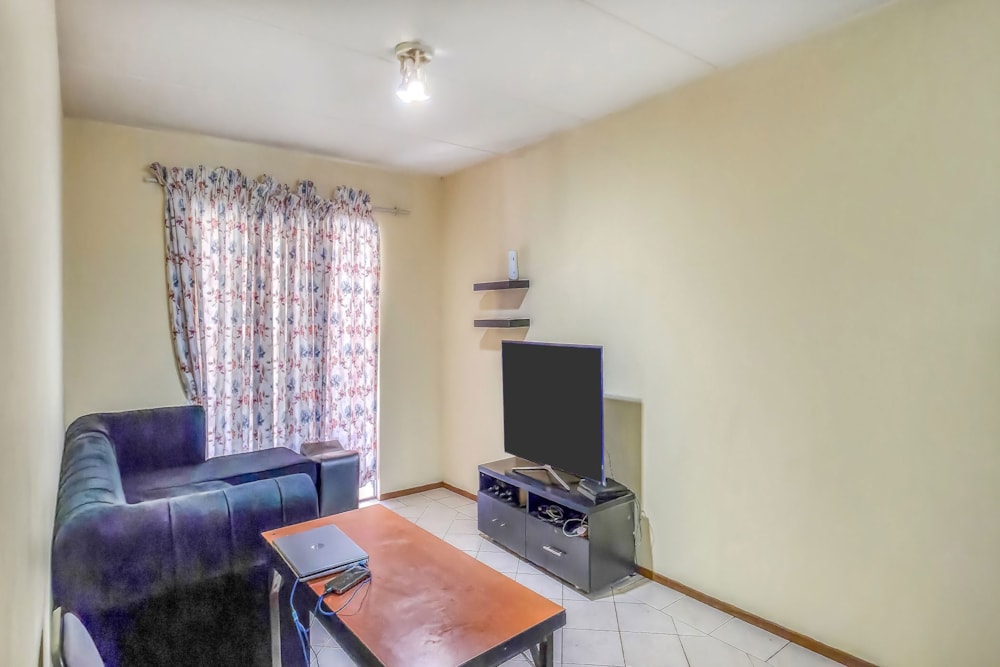 Apartment for sale in Willowbrook - RAN1716359 Apartment for sale in Willowbrook - RAN1716359