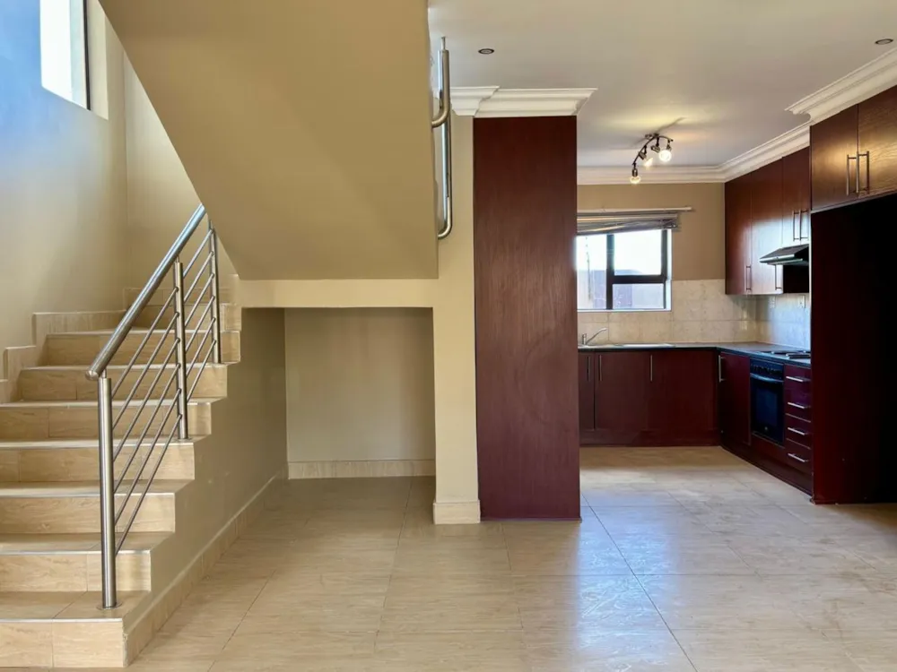 Townhouse for sale in Hillside, Bloemfontein - 1BX1720805