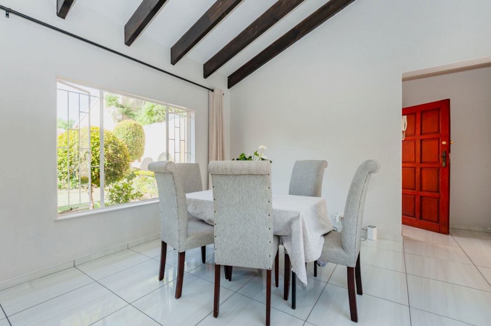 Townhouse for sale in Bryanston - RAN1716688 Townhouse for sale in Bryanston - RAN1716688