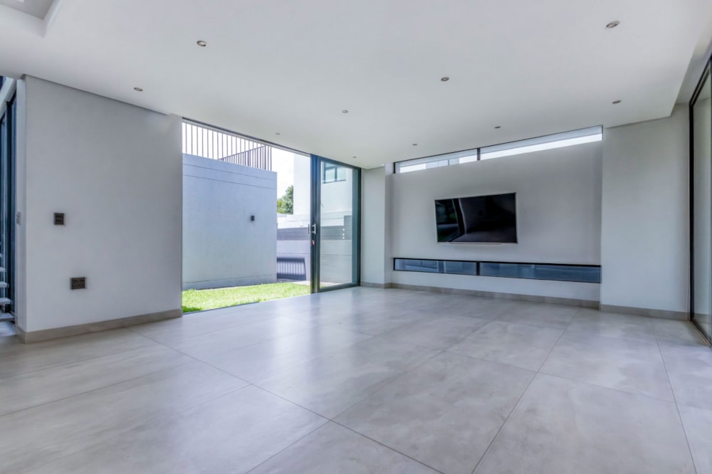 Cluster for sale in Oaklands, Johannesburg - HP1717590 Cluster for sale in Oaklands, Johannesburg - HP1717590