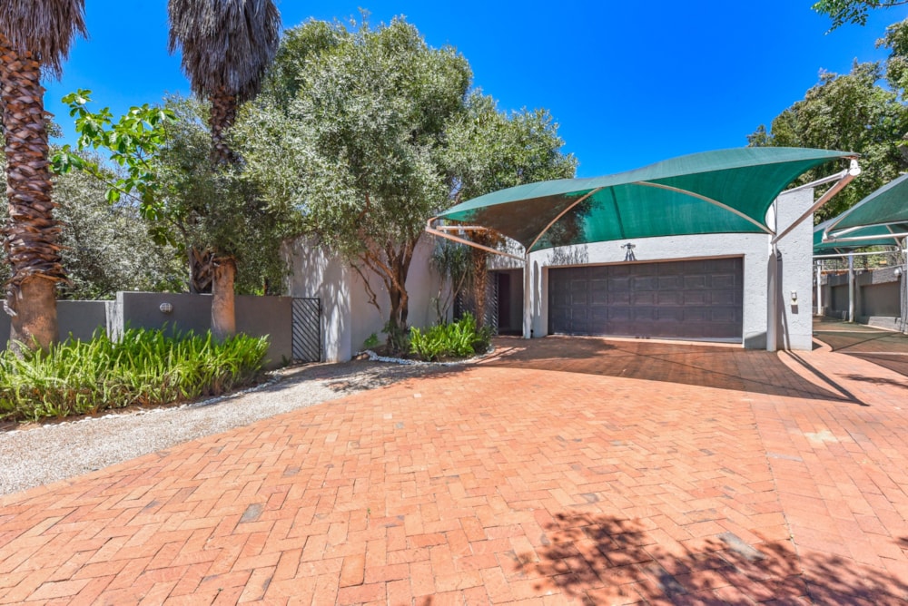 House for sale in Douglasdale - FW1719087 House for sale in Douglasdale - FW1719087