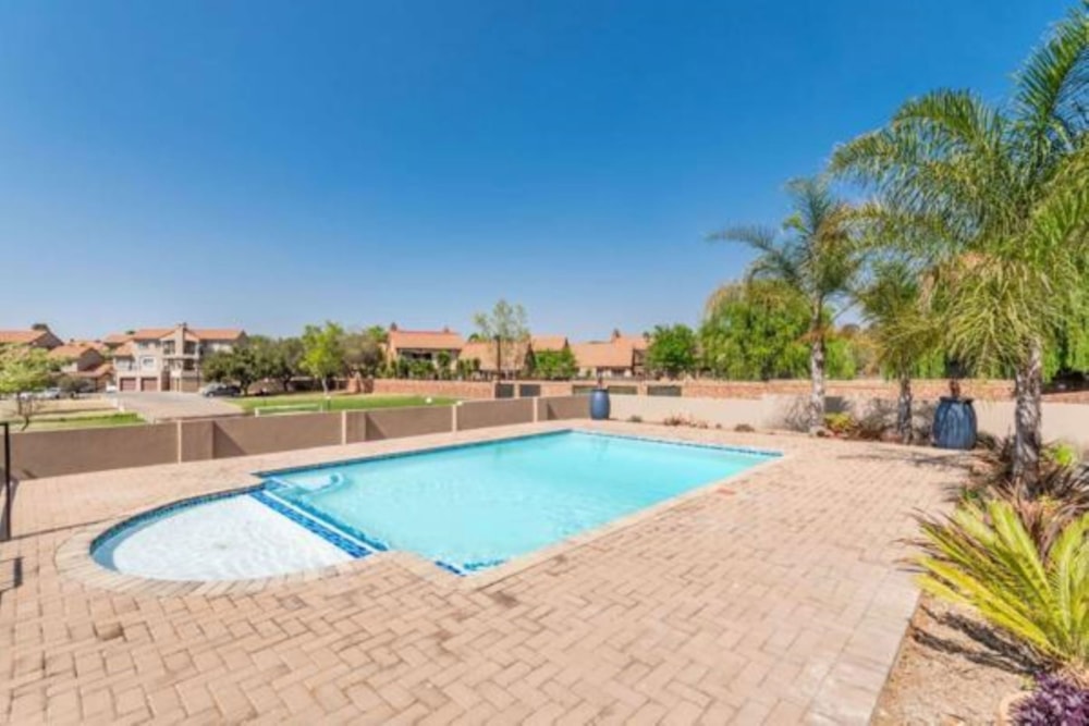 Townhouse for sale in Glen Marais - KTP1719989