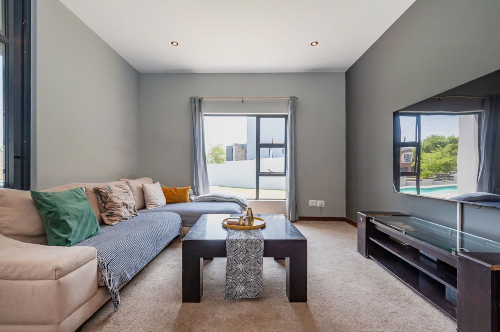 House for sale in Copperleaf - 1CU1718809