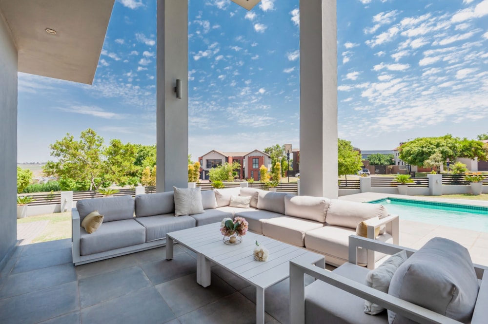 House for sale in Copperleaf - 1CU1718809