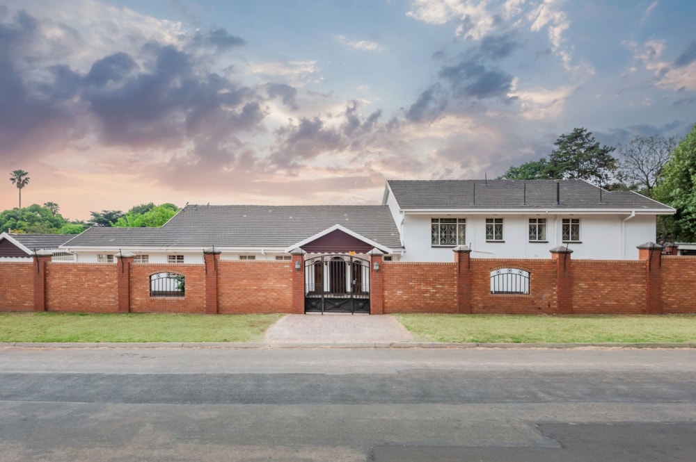 Multi-storey house for sale in Bedfordview - BED1717103 Multi-storey house for sale in Bedfordview - BED1717103