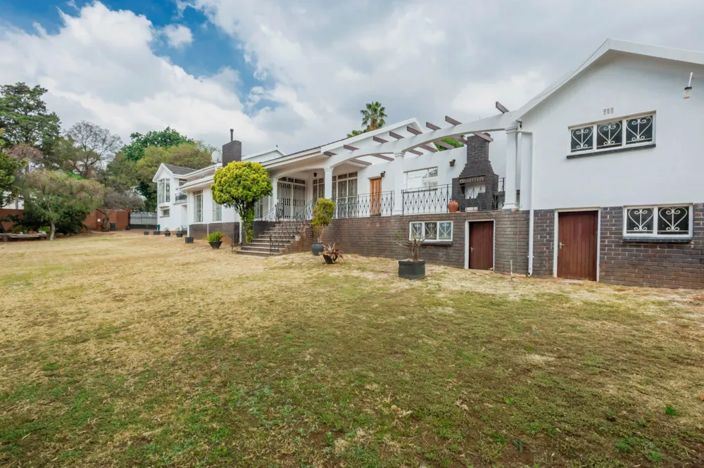 Multi-storey house sold in Bedfordview - BED1717103 Multi-storey house sold in Bedfordview - BED1717103