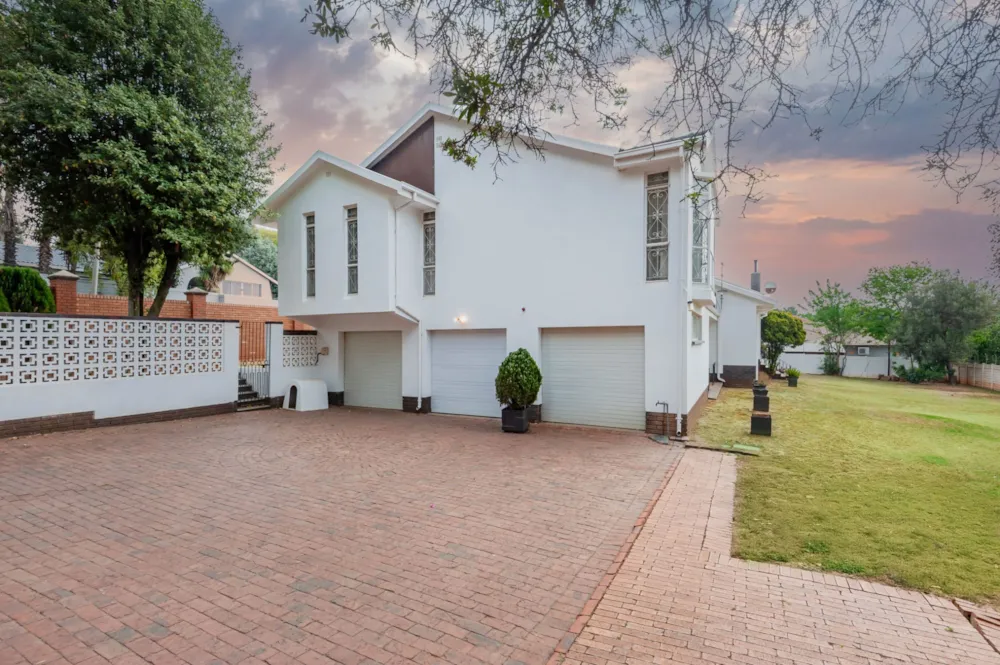 Multi-storey house sold in Bedfordview - BED1717103 Multi-storey house sold in Bedfordview - BED1717103