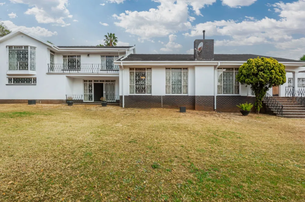 Multi-storey house sold in Bedfordview - BED1717103 Multi-storey house sold in Bedfordview - BED1717103