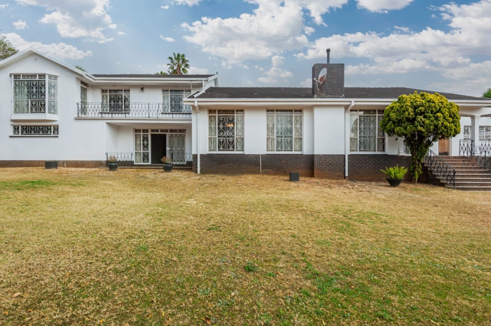 Multi-storey house for sale in Bedfordview - BED1717103 Multi-storey house for sale in Bedfordview - BED1717103