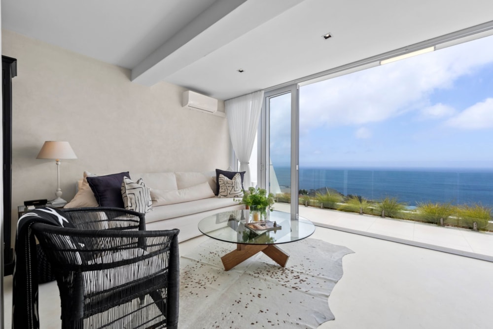 Apartment for sale in Camps Bay - AS1718995
