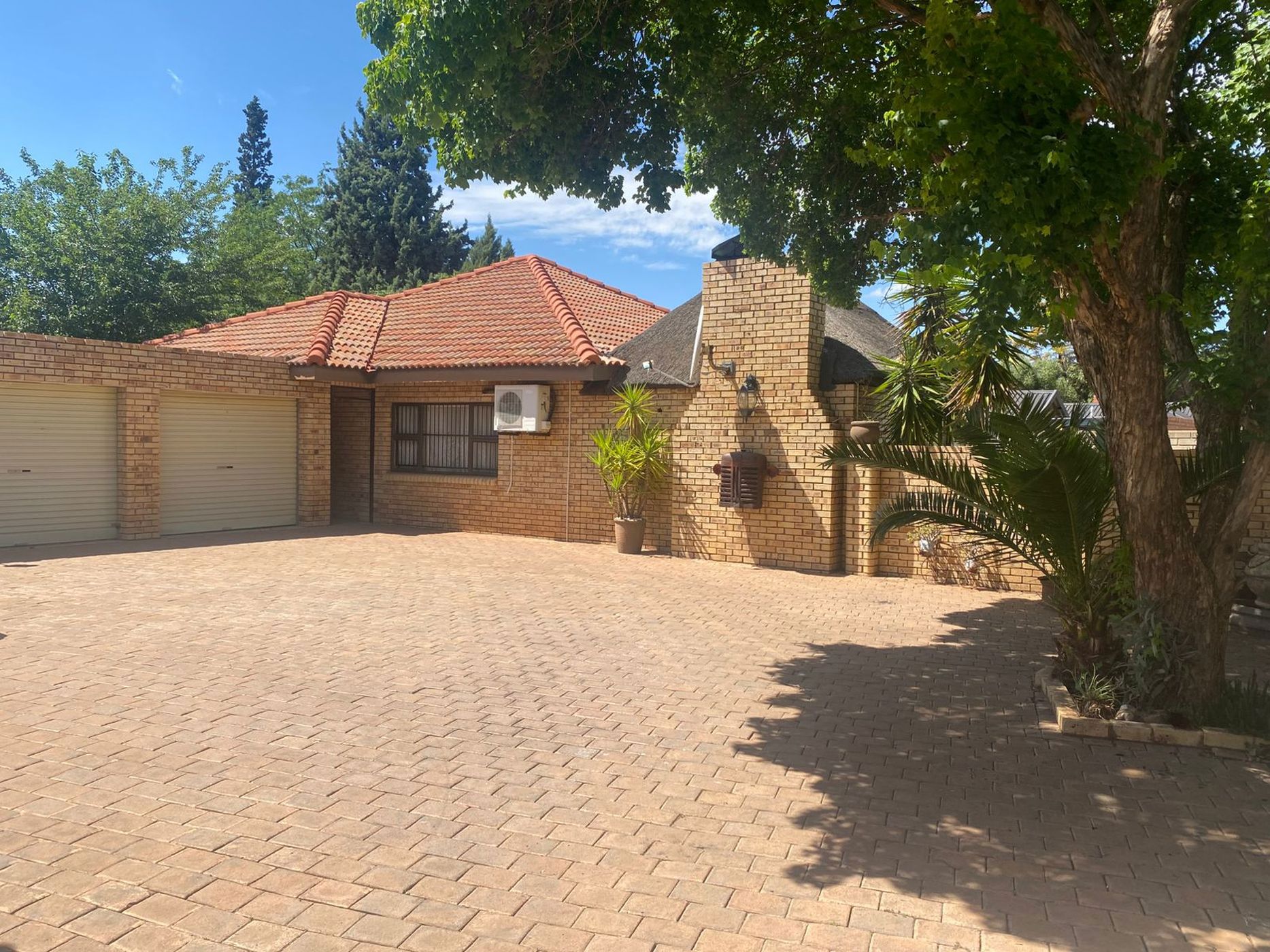 House for sale in Universitas - 1BX1721000