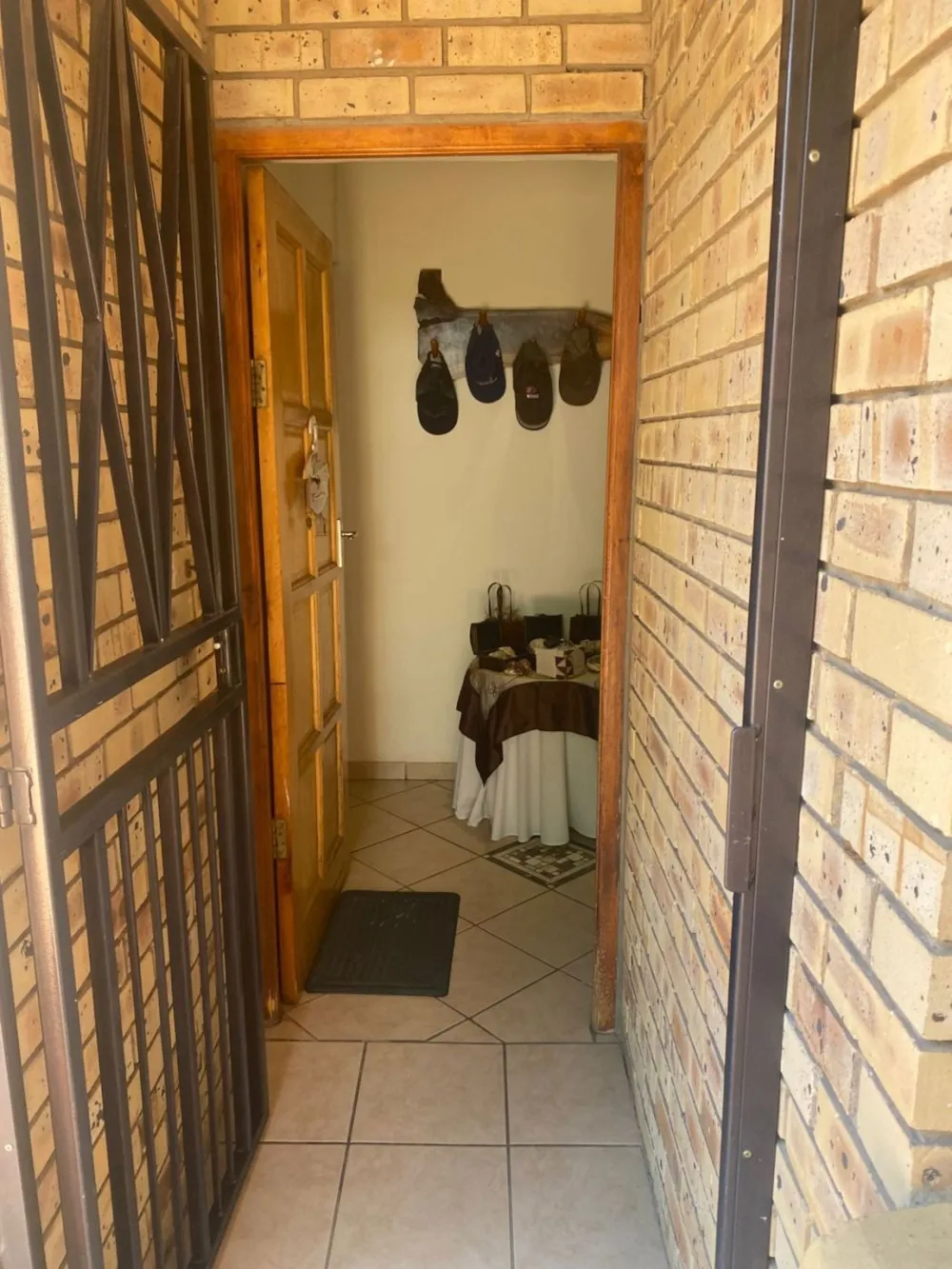 House for sale in Universitas - 1BX1721000 House for sale in Universitas - 1BX1721000