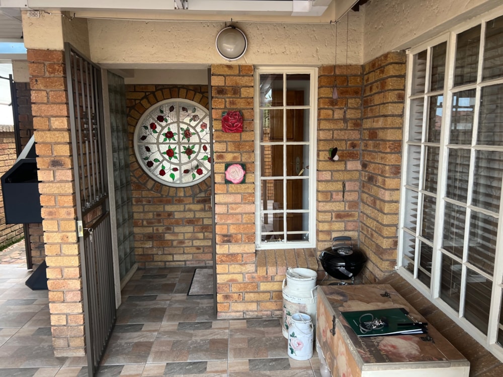 House for sale in Norton Home Estate - EN1720766 House for sale in Norton Home Estate - EN1720766