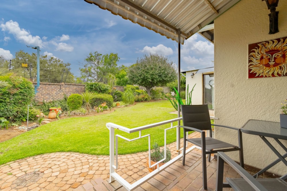 House for sale in Farrarmere - EN1711953 House for sale in Farrarmere - EN1711953