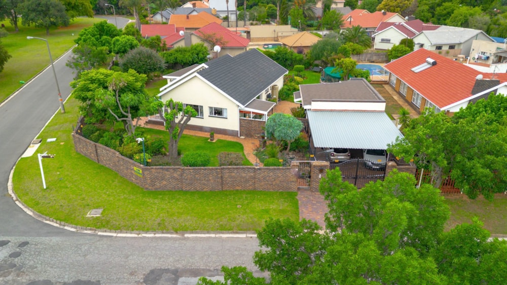 House for sale in Farrarmere - EN1711953