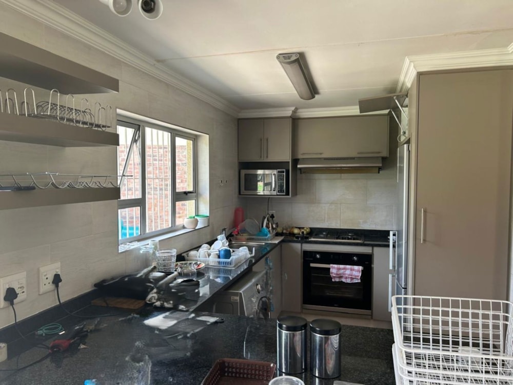 House for sale in Crystal Park - EN1721807 House for sale in Crystal Park - EN1721807