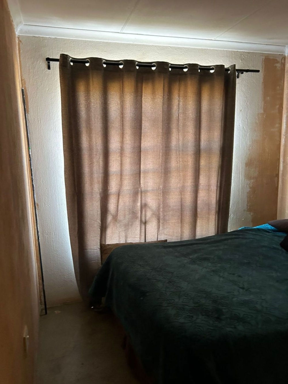 House for sale in Crystal Park - EN1722370