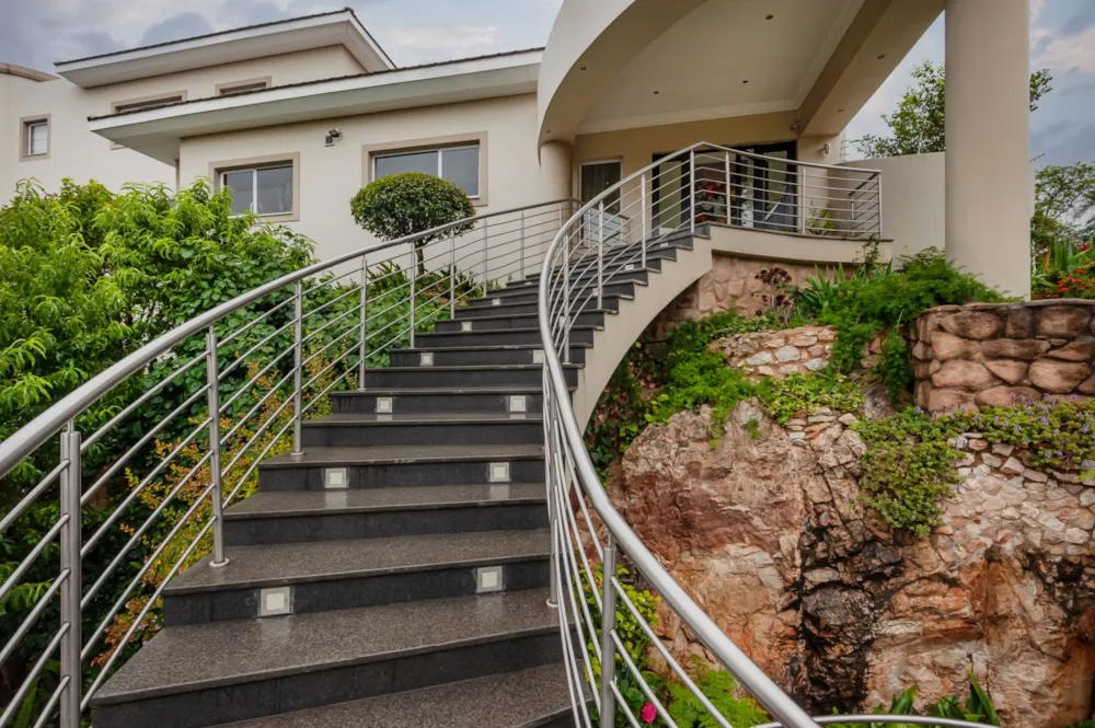 Multi-storey house for sale in Bedfordview - BED1722684 Multi-storey house for sale in Bedfordview - BED1722684