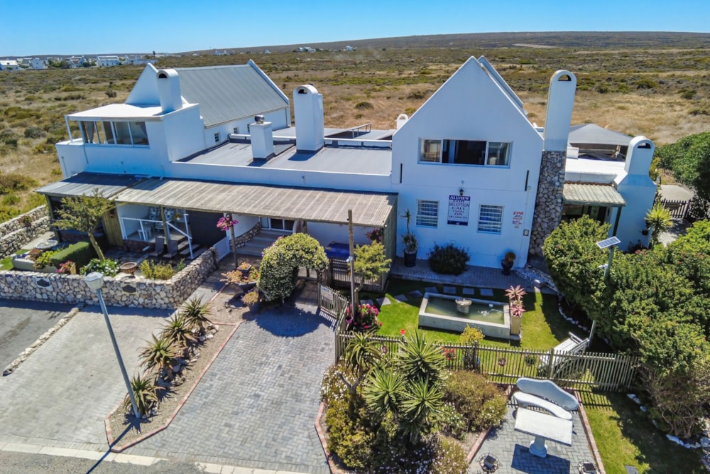House for sale in Jacobsbaai - LA1723117 House for sale in Jacobsbaai - LA1723117