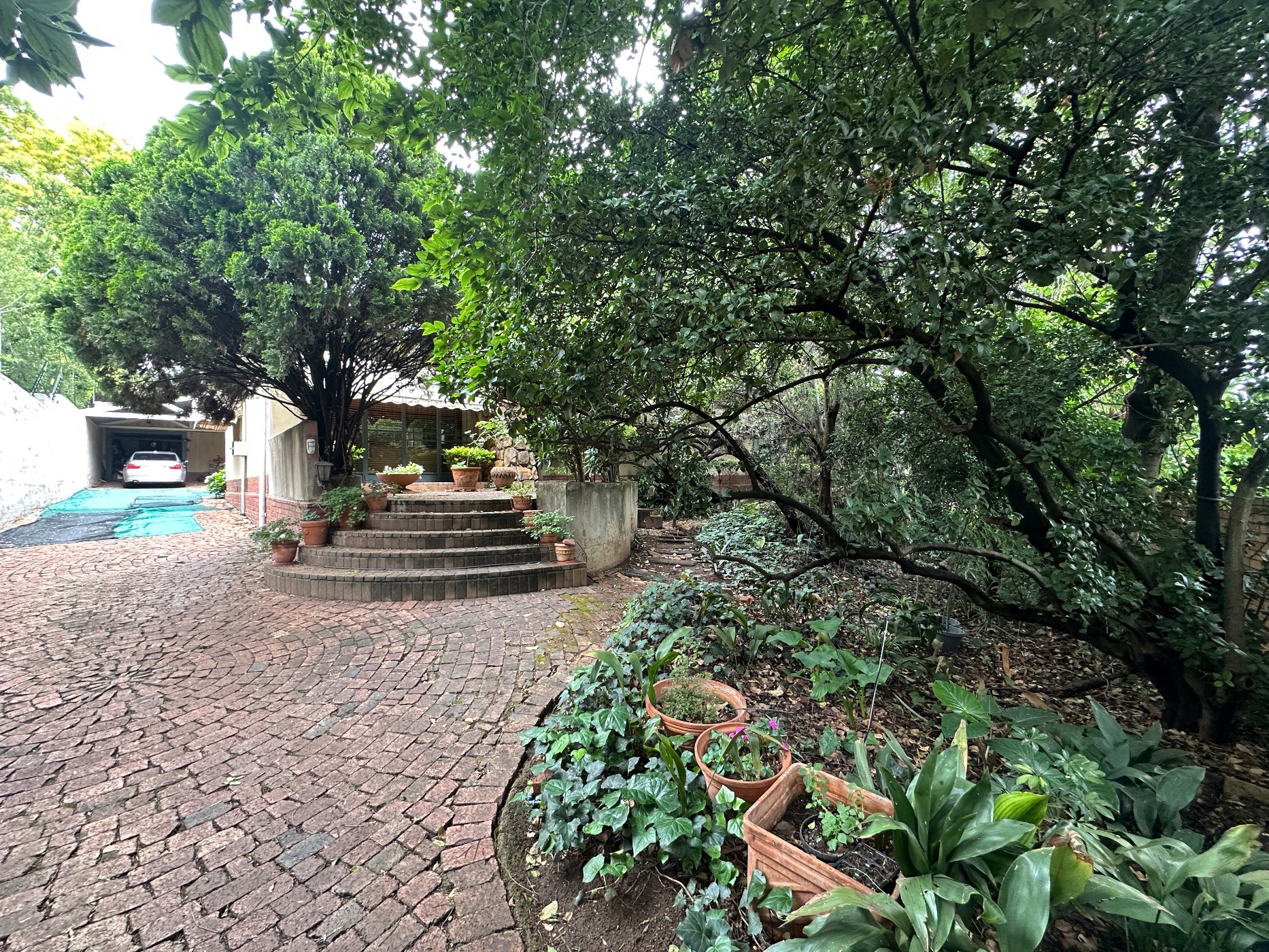 House for sale in Brooklyn, Pretoria East - PT1719813