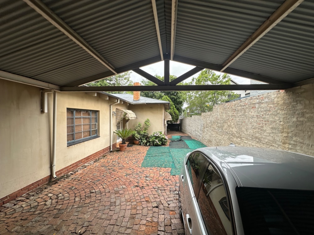 House for sale in Brooklyn, Pretoria East - PT1719813 House for sale in Brooklyn, Pretoria East - PT1719813