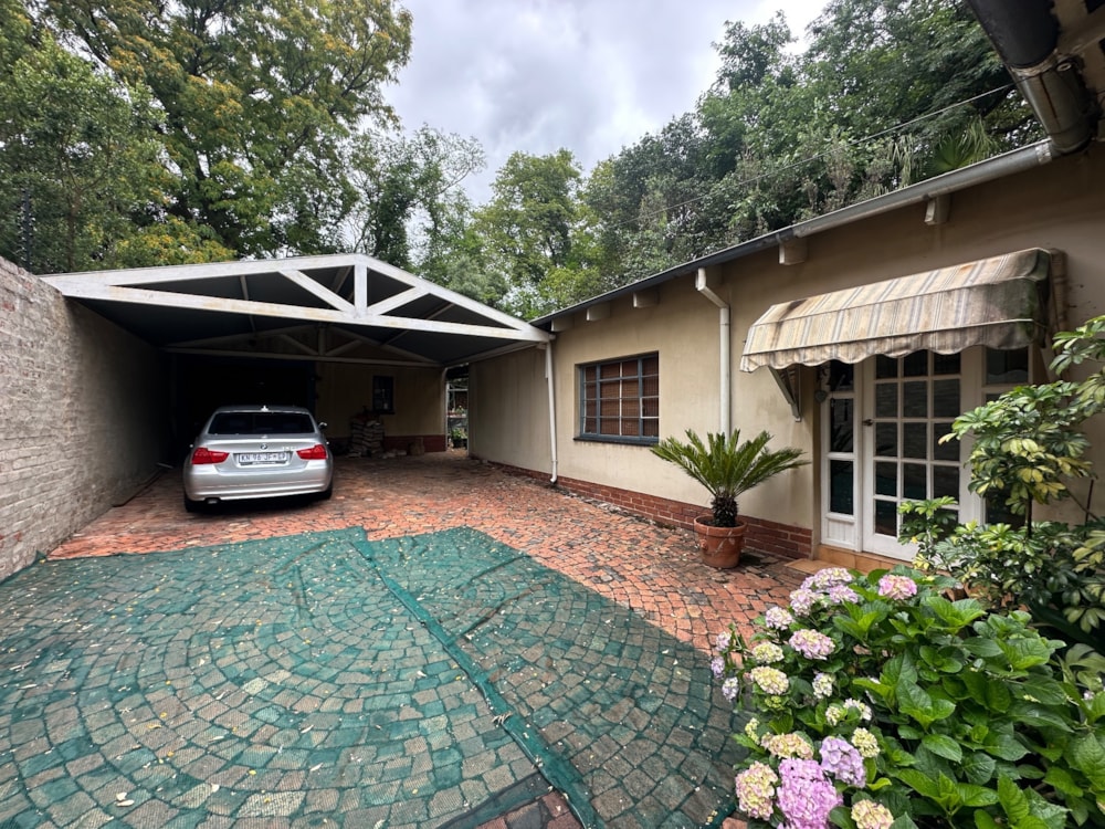 House for sale in Brooklyn, Pretoria East - PT1719813 House for sale in Brooklyn, Pretoria East - PT1719813