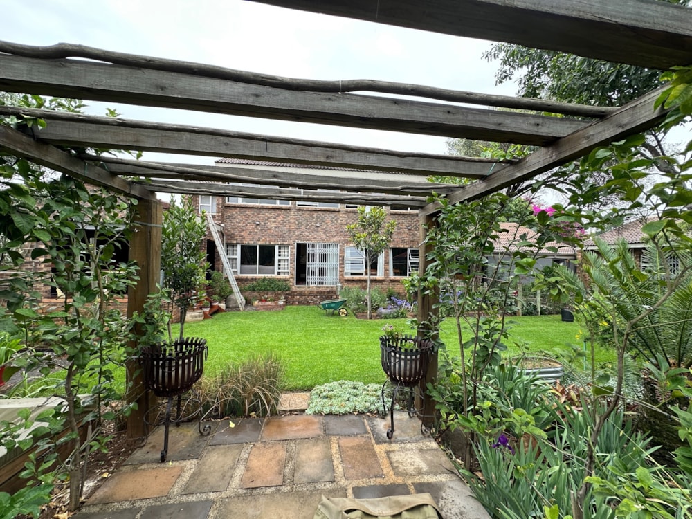 House for sale in Waterkloof, Pretoria East - PT1721233 House for sale in Waterkloof, Pretoria East - PT1721233