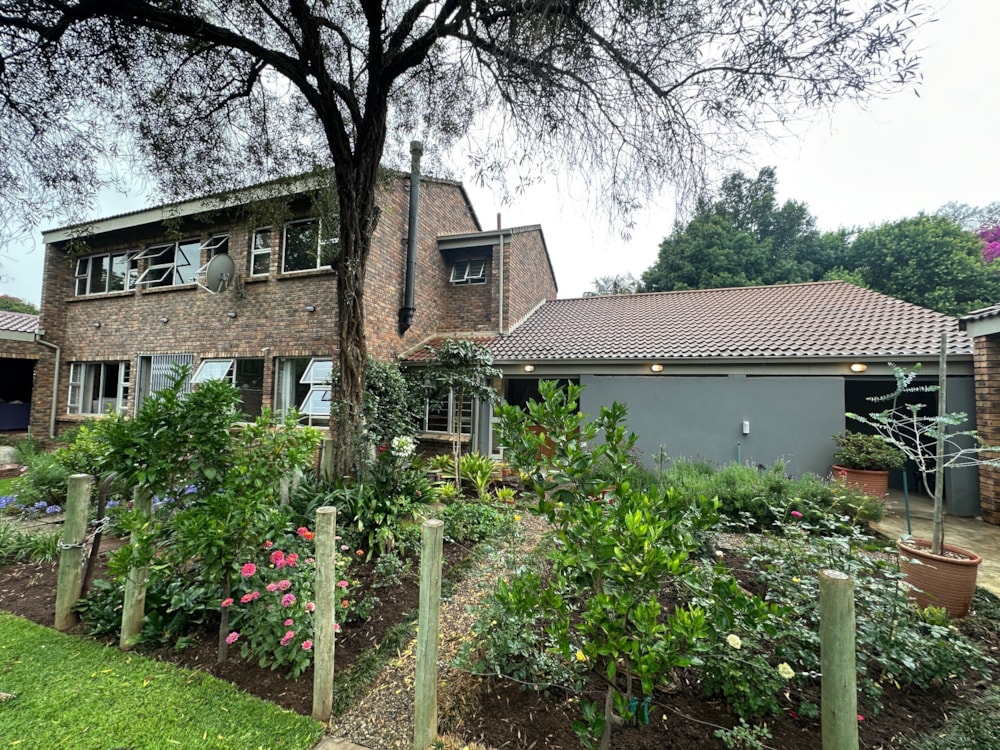 House for sale in Waterkloof, Pretoria East - PT1721233 House for sale in Waterkloof, Pretoria East - PT1721233