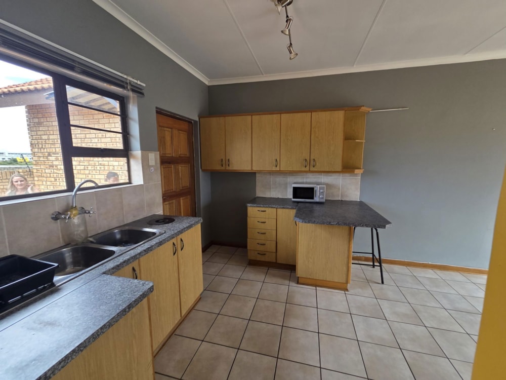 Apartment to rent in Hillcrest, Kimberley - 1KJ1720938 Apartment to rent in Hillcrest, Kimberley - 1KJ1720938