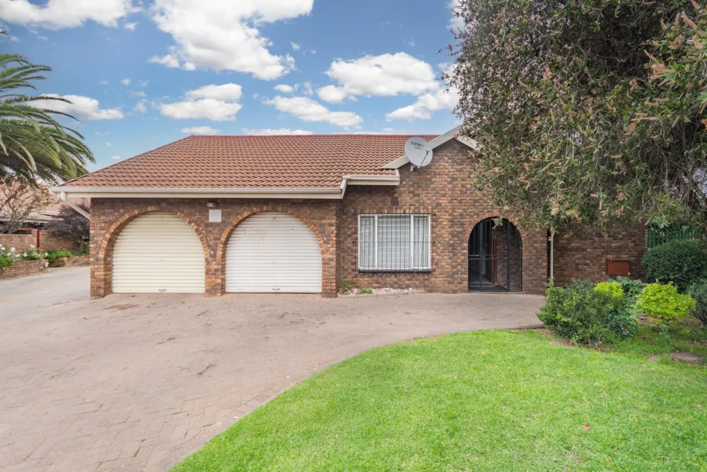 Townhouse for sale in Birchleigh North - KTP1722871 Townhouse for sale in Birchleigh North - KTP1722871