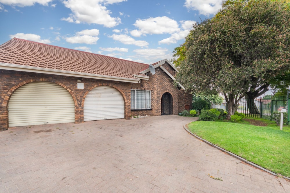 Townhouse for sale in Birchleigh North - KTP1722871 Townhouse for sale in Birchleigh North - KTP1722871