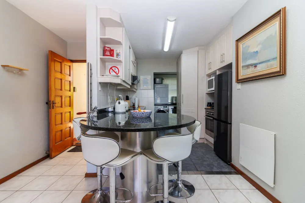 Apartment to rent in Signal Hill, Plettenberg Bay - 1KG1721699