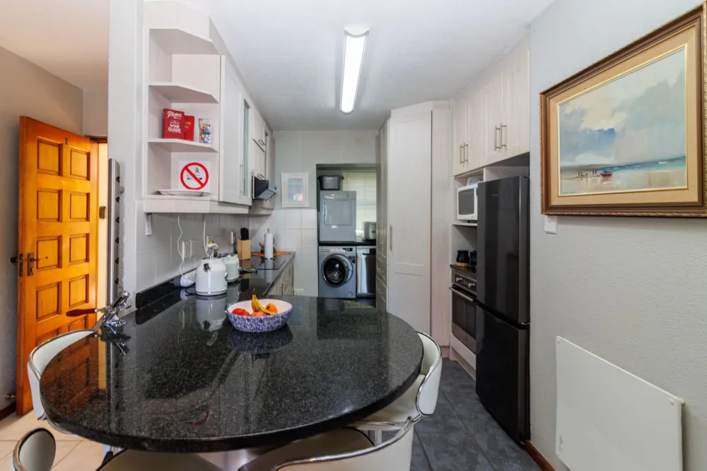 Apartment to rent in Signal Hill, Plettenberg Bay - 1KG1721699