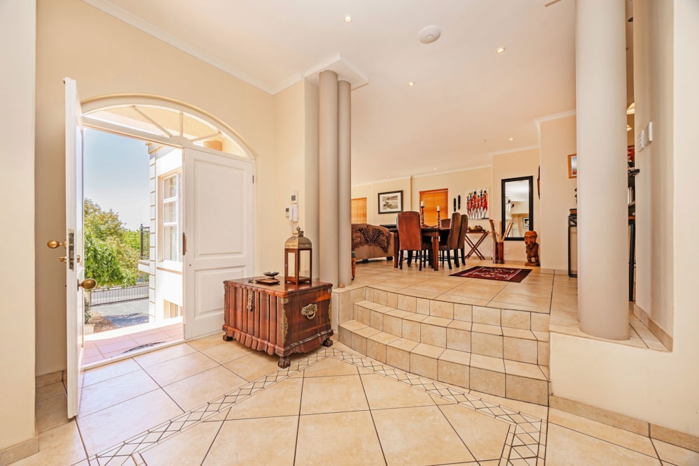 Double-storey house for sale in Aurora, Durbanville - DBV1722706 Double-storey house for sale in Aurora, Durbanville - DBV1722706