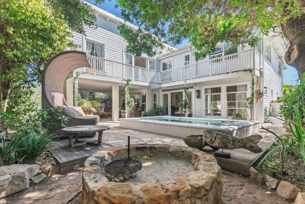 House sold in Scarborough - FH1721510