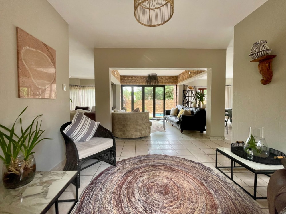 Double-storey house for sale in Silver Lakes Golf Estate - PT1733339