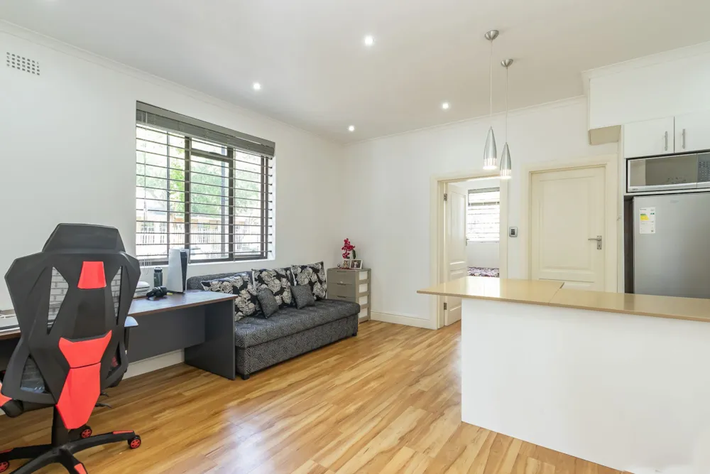 Apartment sold in Rondebosch - KW1721662 Apartment sold in Rondebosch - KW1721662