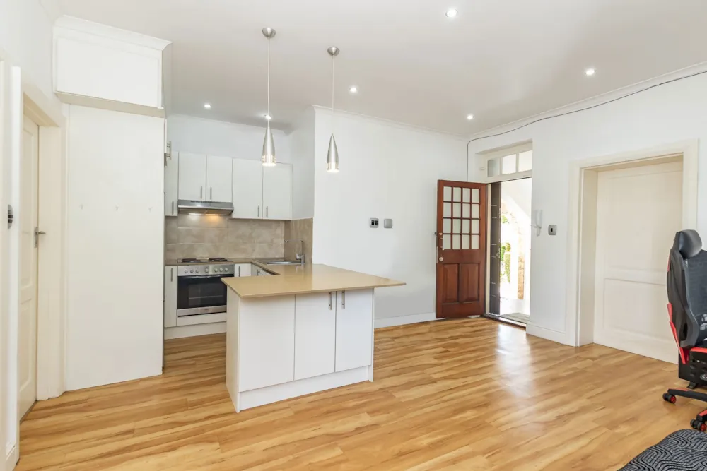 Apartment sold in Rondebosch - KW1721662 Apartment sold in Rondebosch - KW1721662