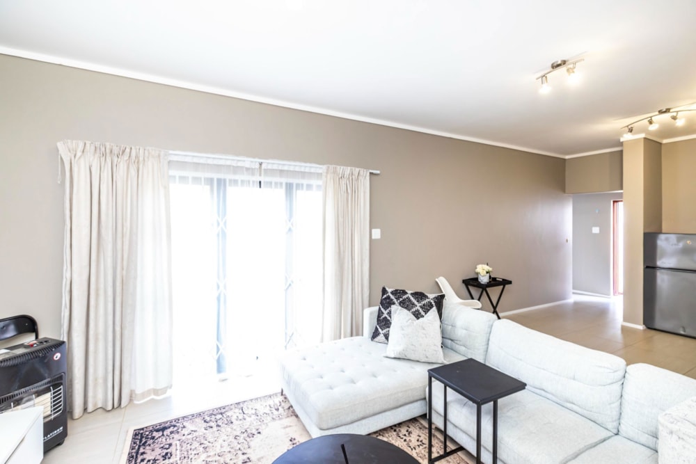 Townhouse for sale in Nahoon Valley Park - 1EZ1720654